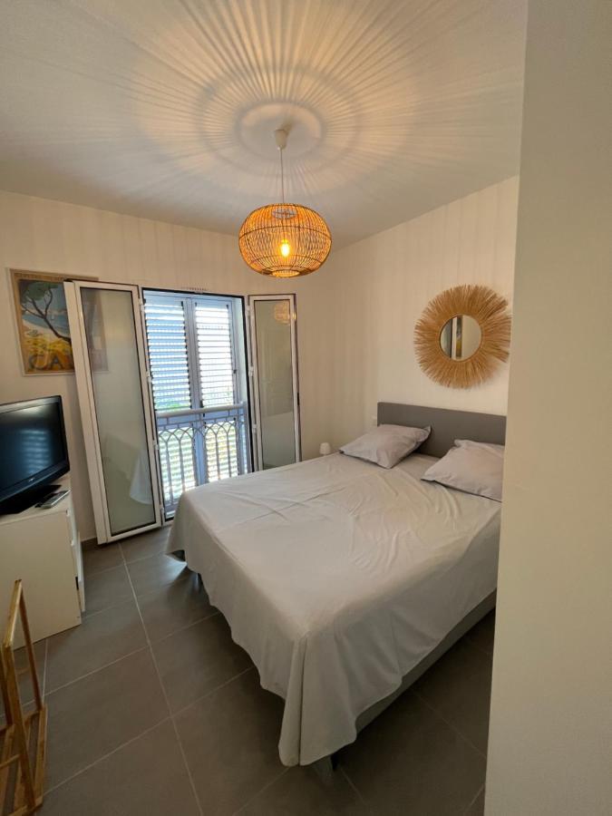 Appart Avec Terrasse Vue Sur Mer Exceptionnelle เอลเลอรูซ ภายนอก รูปภาพ